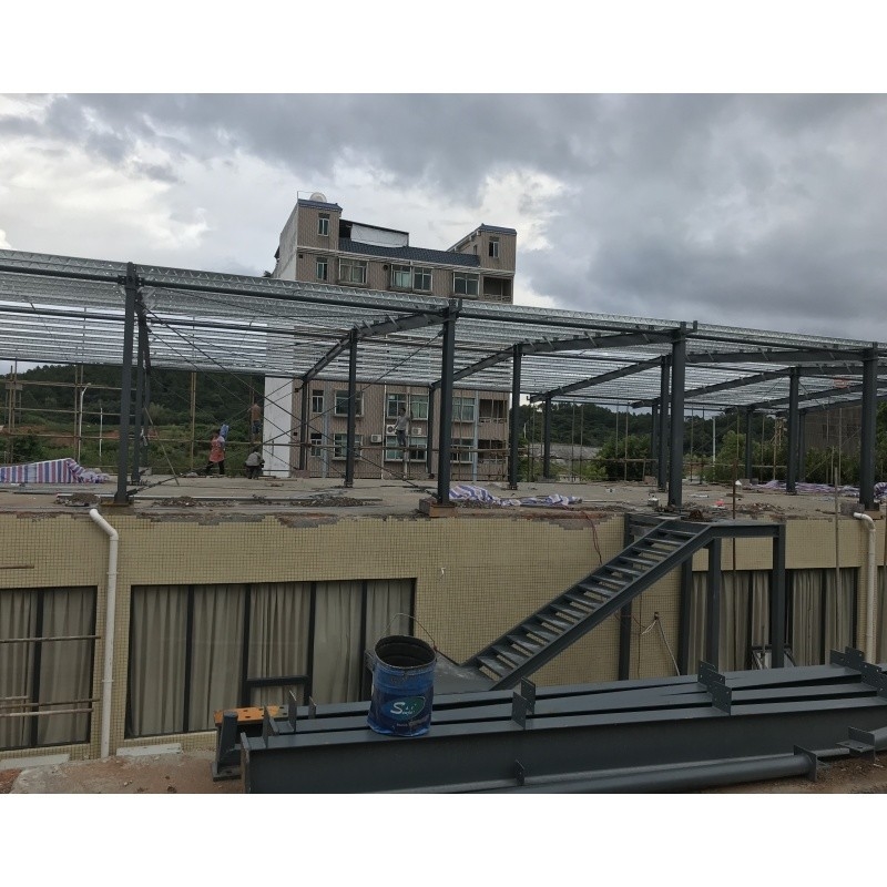 China produceert staalbouwbouwmaterialen voor magazijn metalen magazijn gebouw drie-proof magazijn