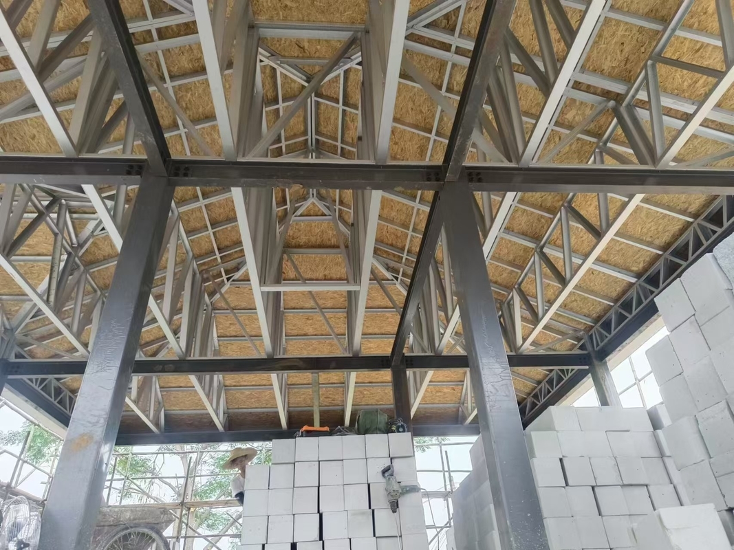 Lichte staalframe Keel van staalstructuur Prefabricated Luxe Villa Twee verdiepingen Prefab huis