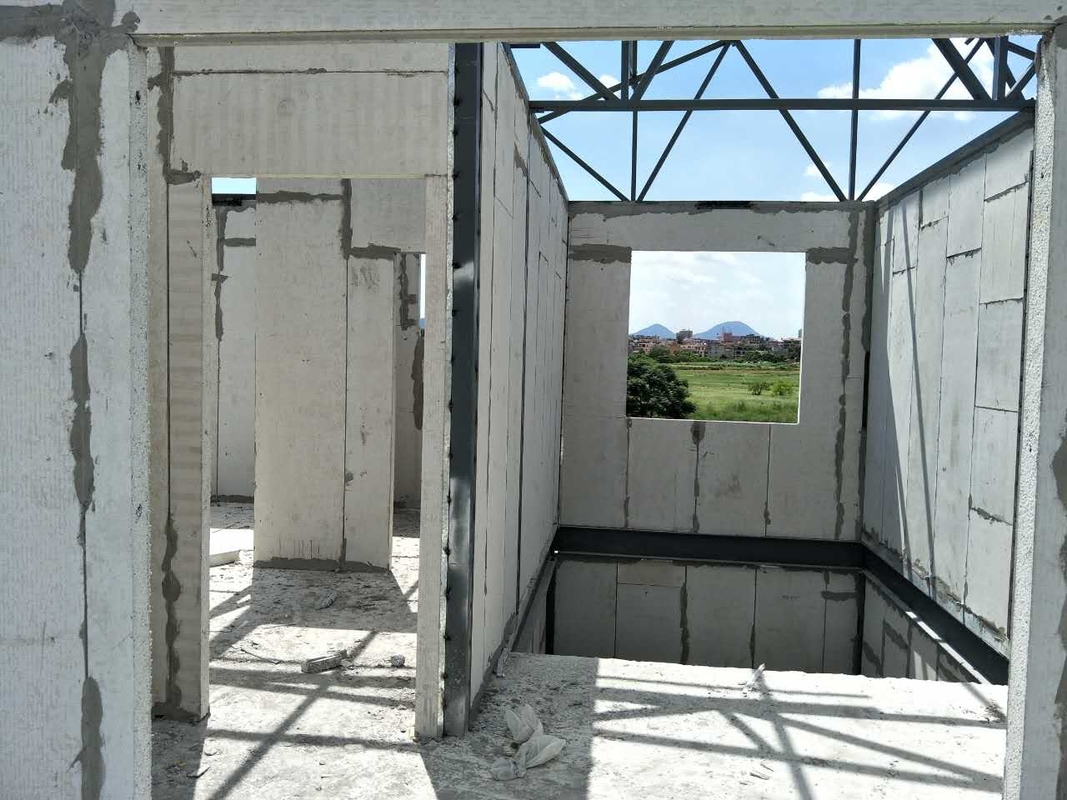 Lichte staalframe Keel van staalstructuur Prefabricated Luxe Villa Twee verdiepingen Prefab huis