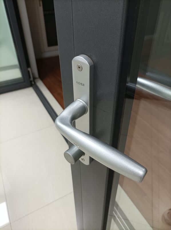 65-serie anti-knik vouwdeuren voor particuliere woningen, villa's, commerciële ruimtes, kantoren